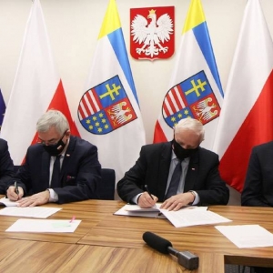 Podpisanie umowy - zdjęcie nr 10
Źródło: Urząd Marszałkowski Województwa Świętokrzyskiego